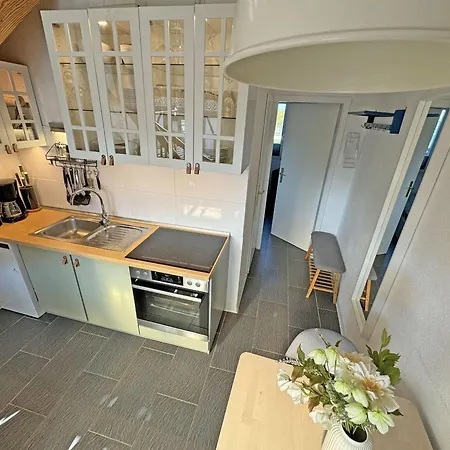 Nordlicht Direkt Am Mit Meerblick Und Eingez Garten *